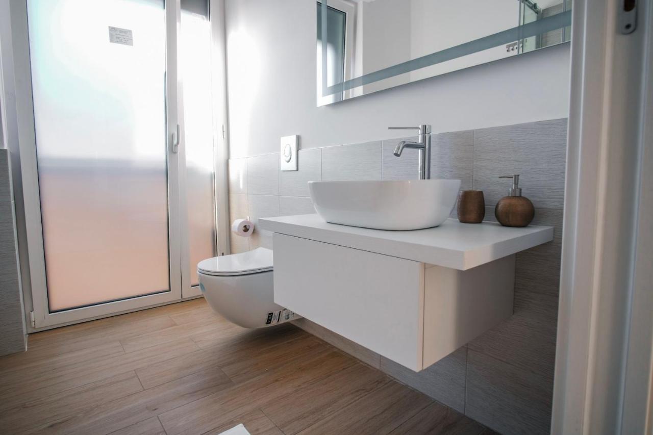 Rossani Suites&Aparts Bari Ngoại thất bức ảnh